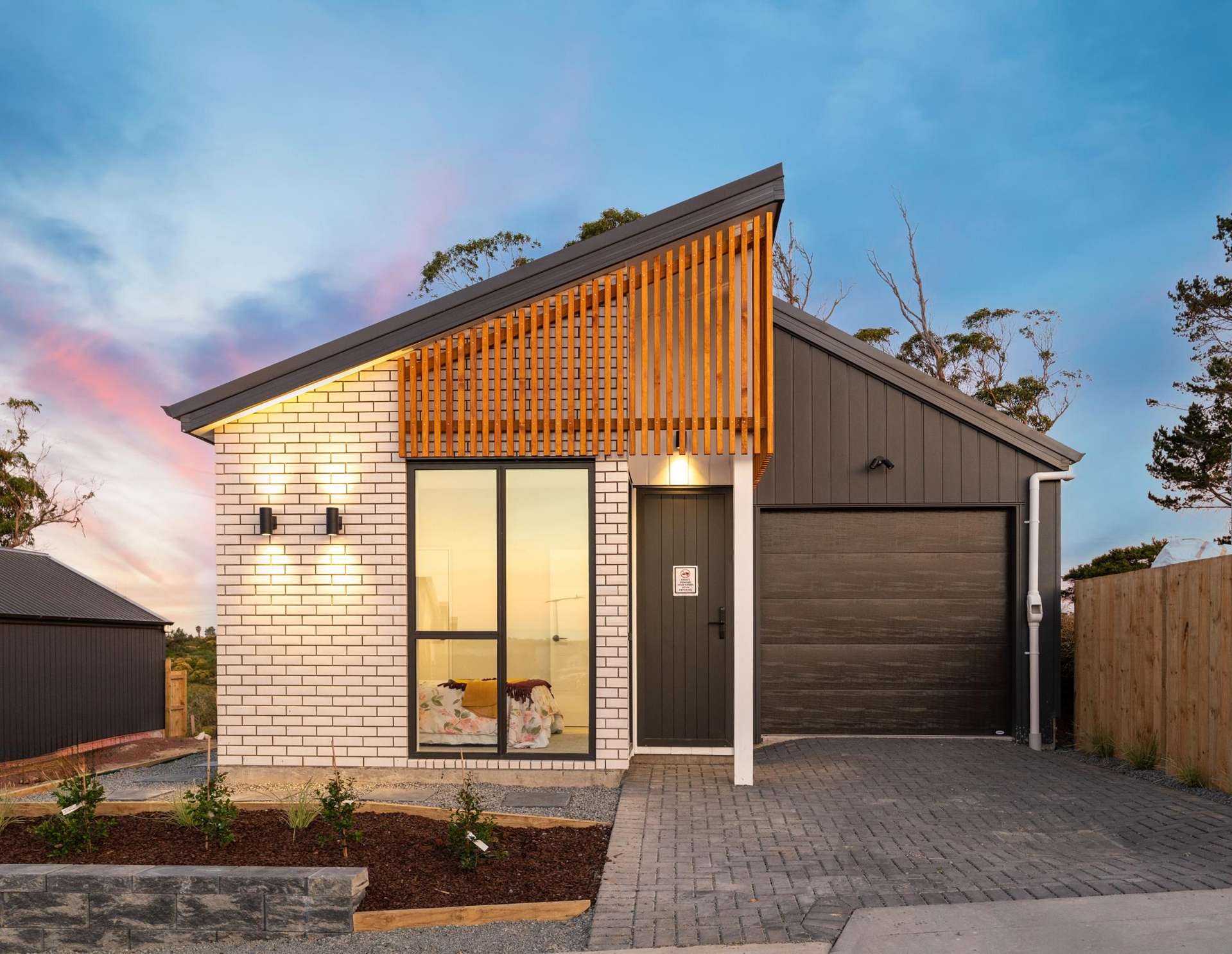 Rented property: 45 Puhikawa Street, Massey, Waitakere City